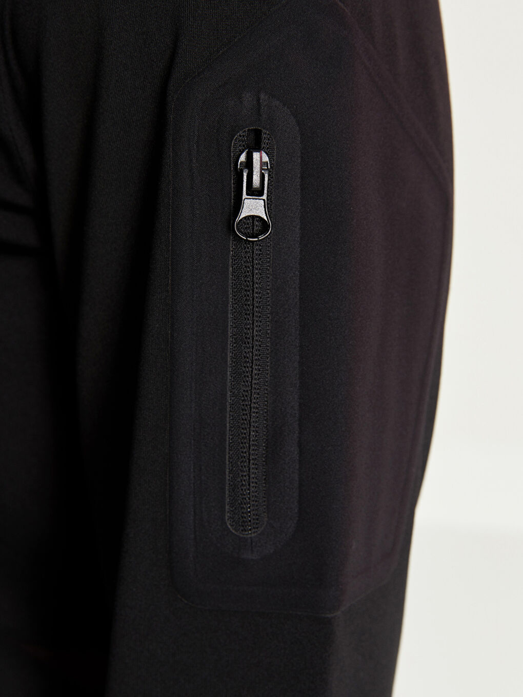 Siyah Dik Yaka Uzun Kollu İnce Erkek Sweatshirt-2