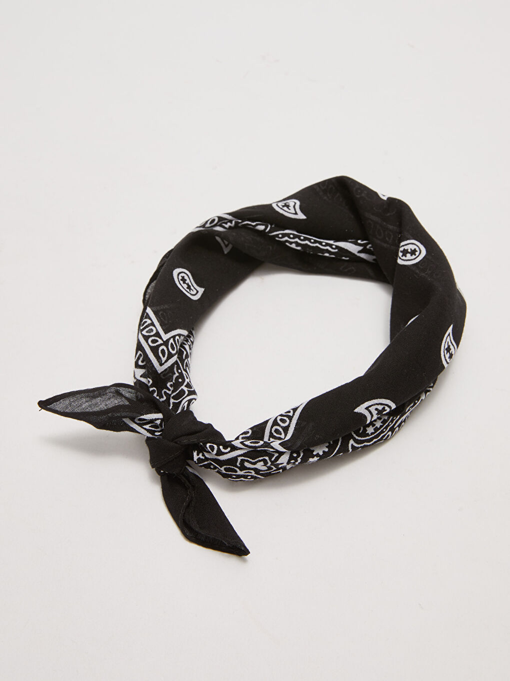 LC Waikiki Patterned Men's Bandana -S25619Z8-HUC