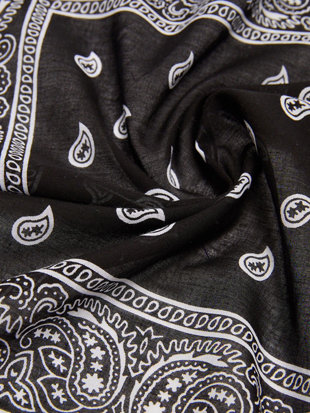 LC Waikiki Patterned Men's Bandana -S25619Z8-HUC