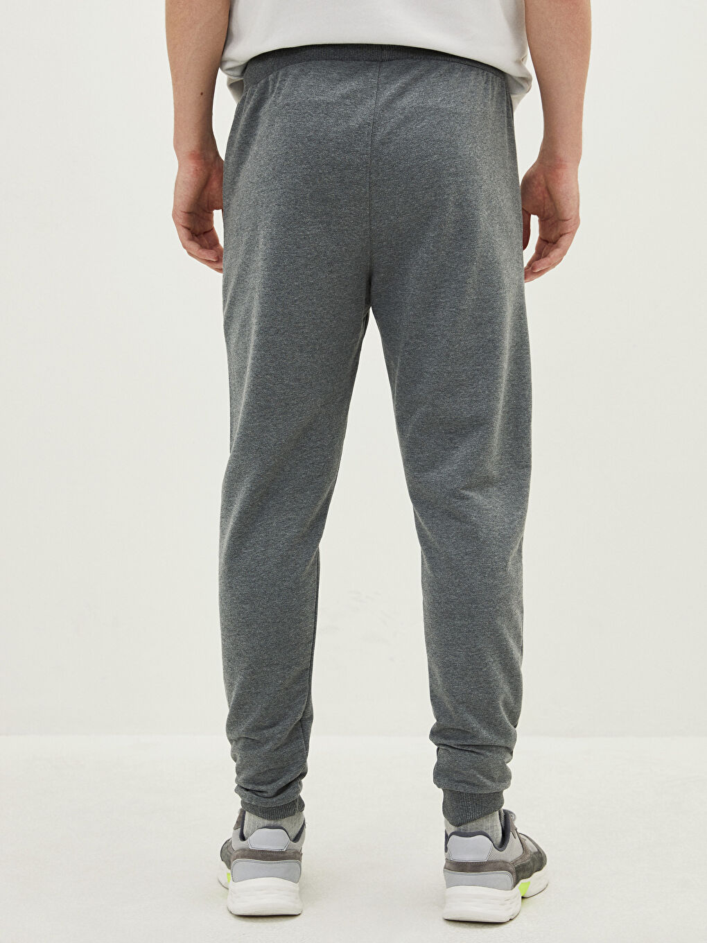 XSIDE Schlank Geschnittene Herren-Jogginghose -S25685Z8-L8N