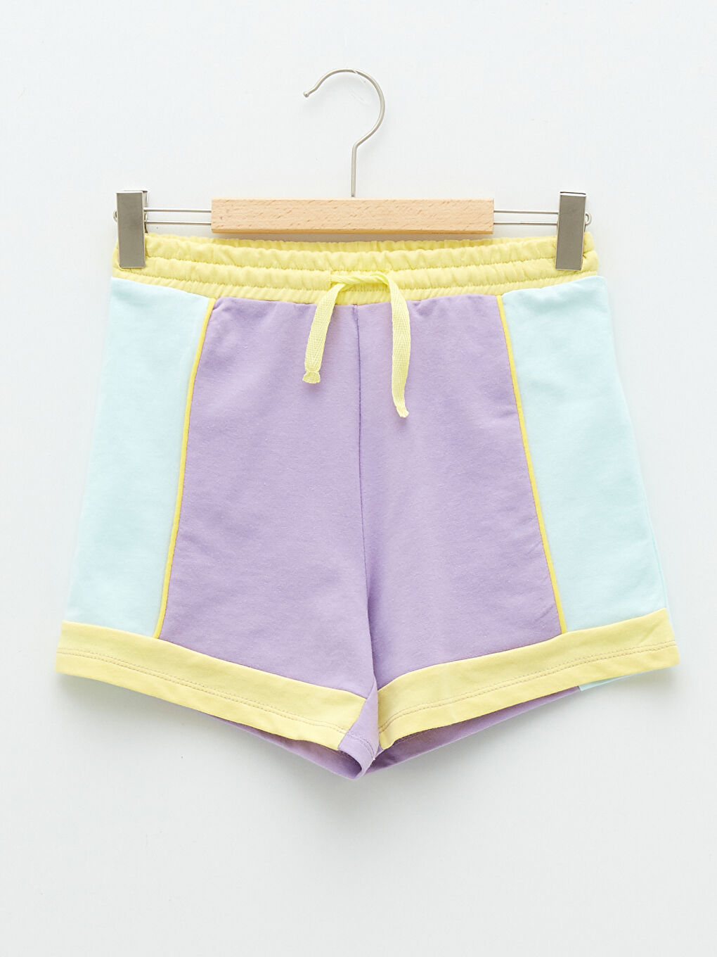 شورت بلوك الألوان للبنات بخصر مرن