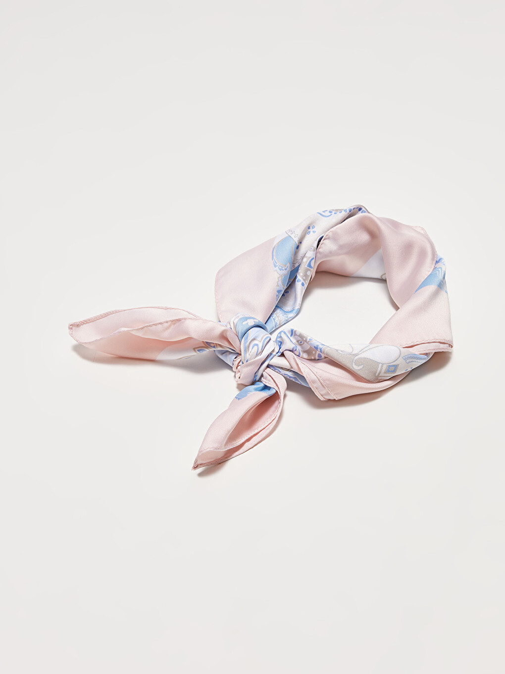 Bej Çiçek Desenli Kadın Saten Bandana-3