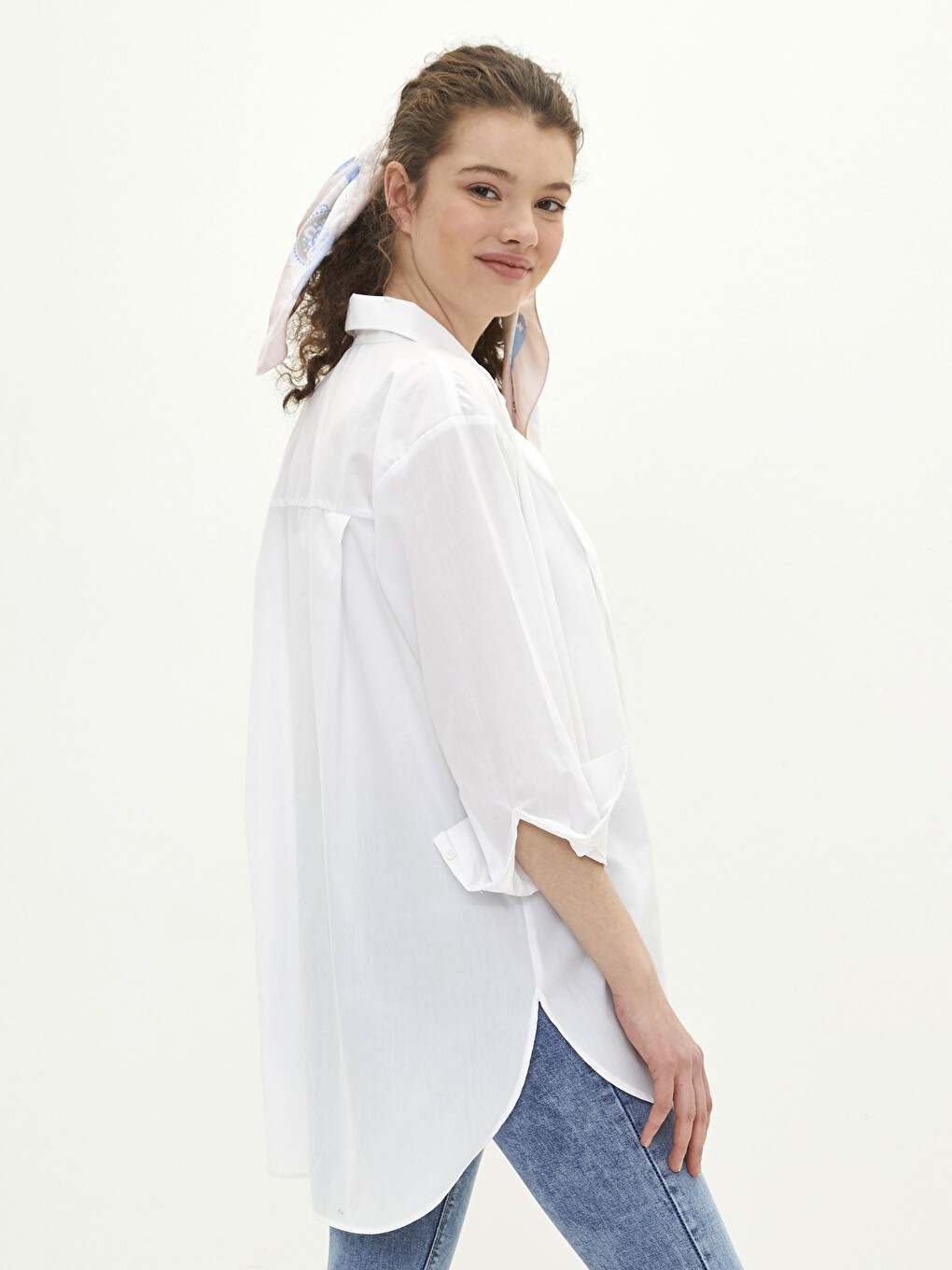 Bej Çiçek Desenli Kadın Saten Bandana-2