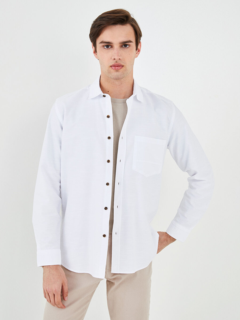 Beyaz Regular Fit Uzun Kollu Armürlü Erkek Gömlek-1