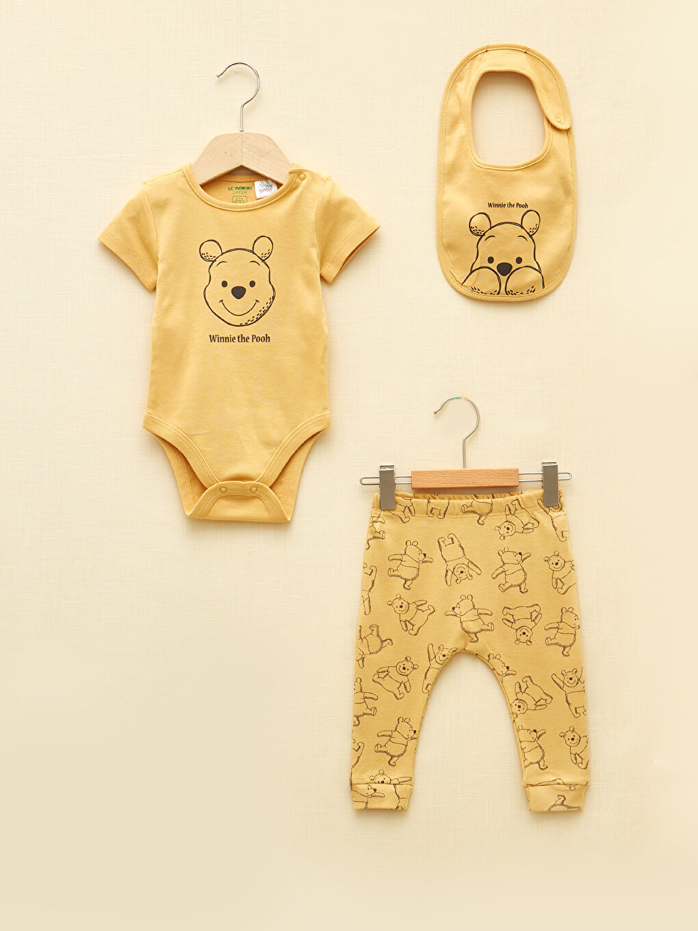 Bisiklet Yaka Kısa Kollu Winnie the Pooh Baskılı Erkek Bebek 3'lü Takım