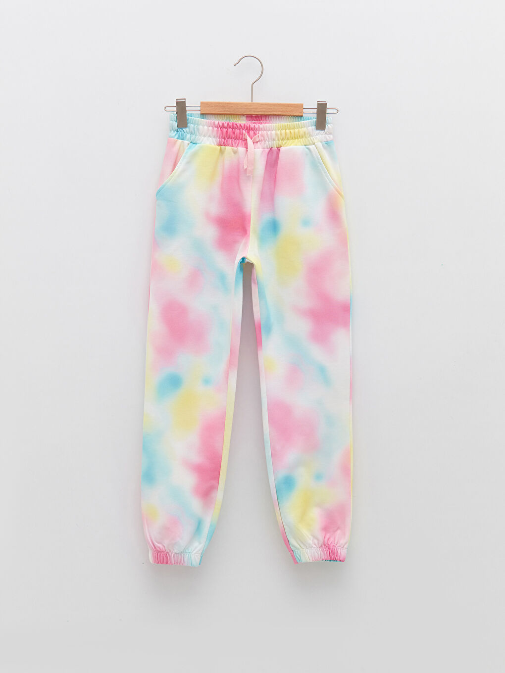 LCW Kids Elastic Waist Batik Patterned Girl Jogger Sweatpants -S25817Z4-F9C