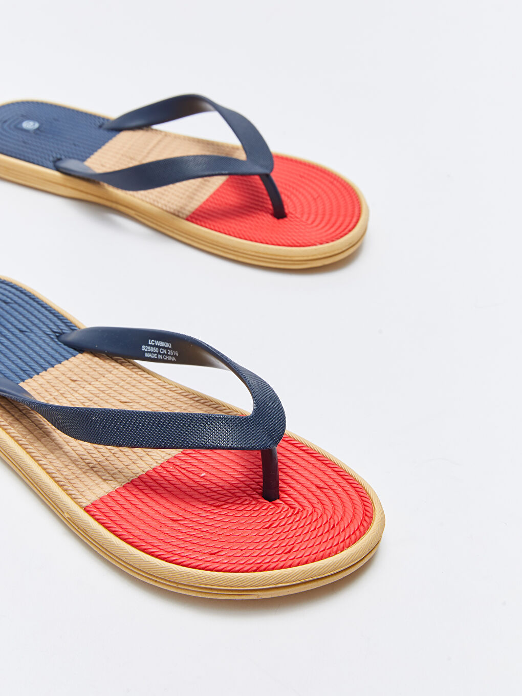 LCW STEPS Color Block Flip-Flops Men's Beach Slippers -S25850Z8-CRP