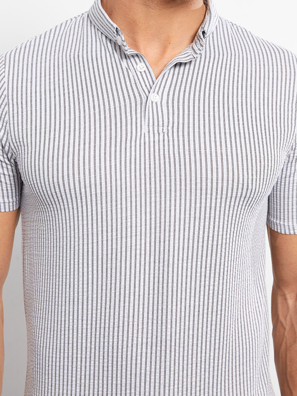 Siyah Polo Yaka Kısa Kollu Erkek Tişört-3