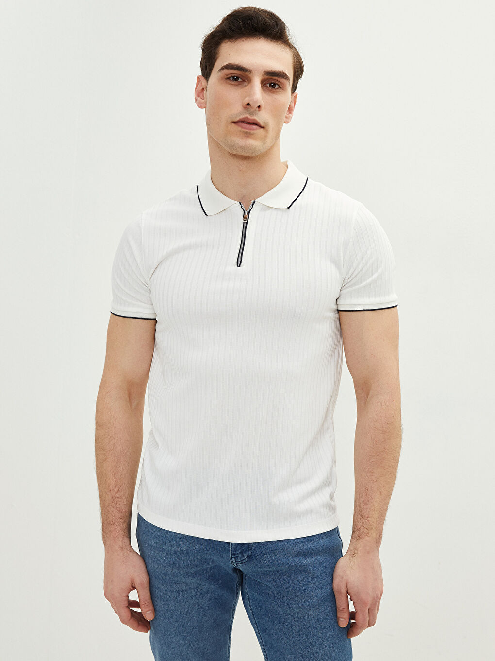 Beyaz Polo Yaka Kısa Kollu Penye Erkek Tişört-1