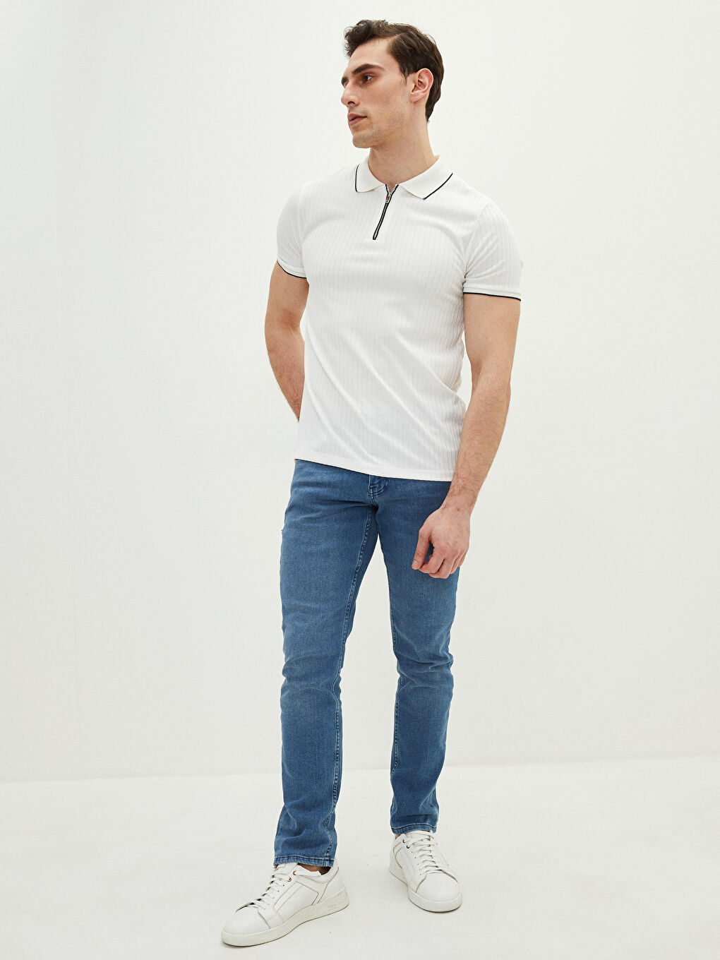 Beyaz Polo Yaka Kısa Kollu Penye Erkek Tişört-2