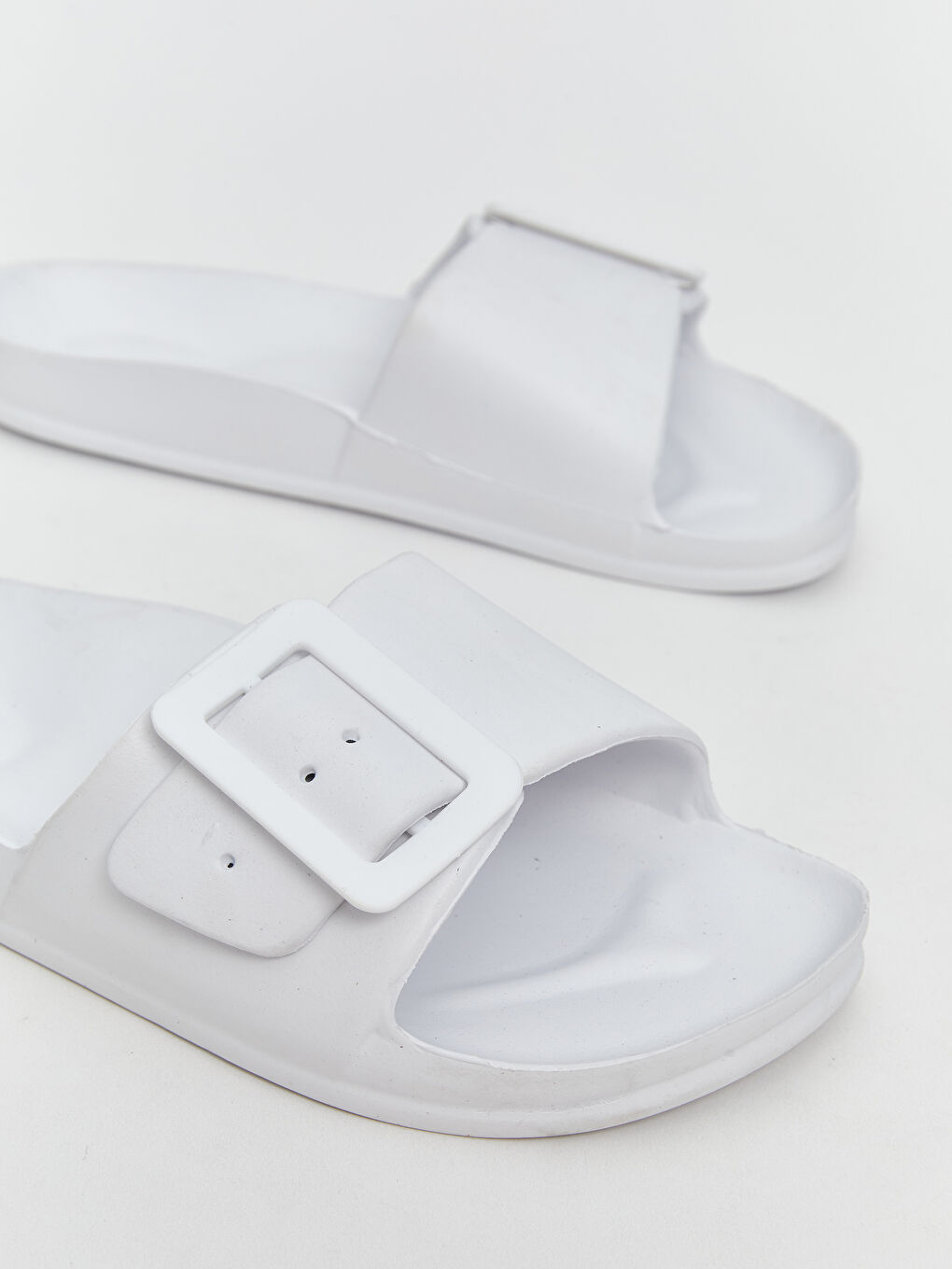 LCW STEPS Schnalle Detail Damen Slipper mit Einzelriemen -S25900Z8-J5E