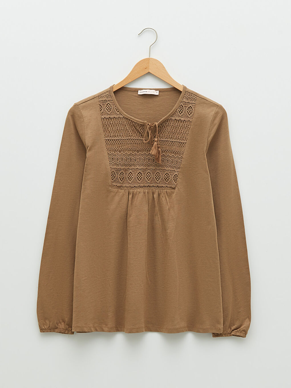 Kahverengi Bağlamalı Yaka Nakışlı Uzun Kollu Kadın Bluz-5