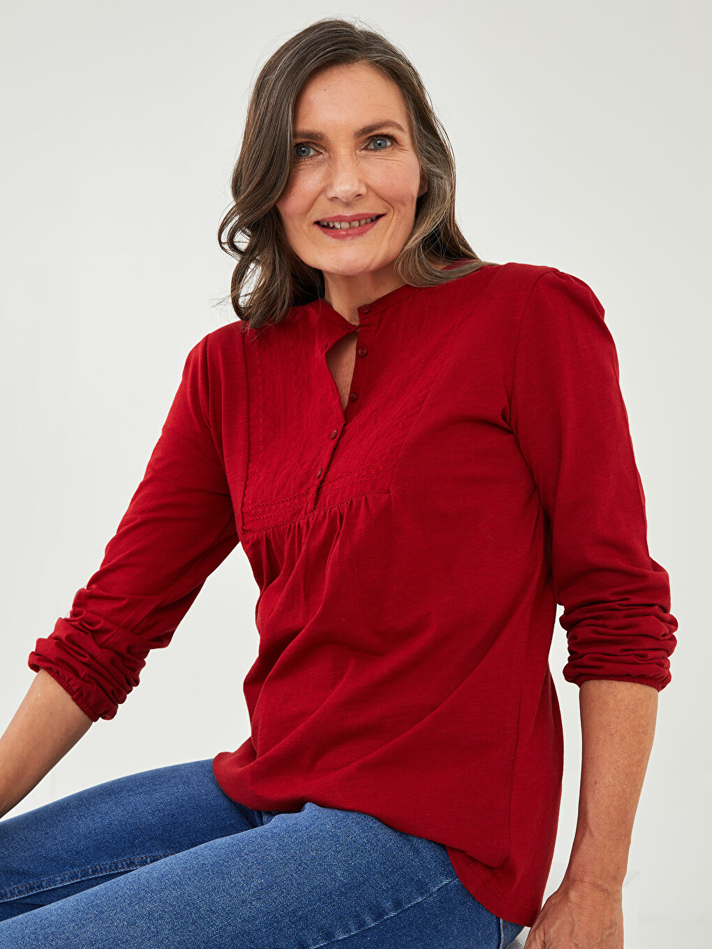 Kırmızı Bisiklet Yaka Nakışlı Uzun Kollu Pamuklu Kadın Bluz