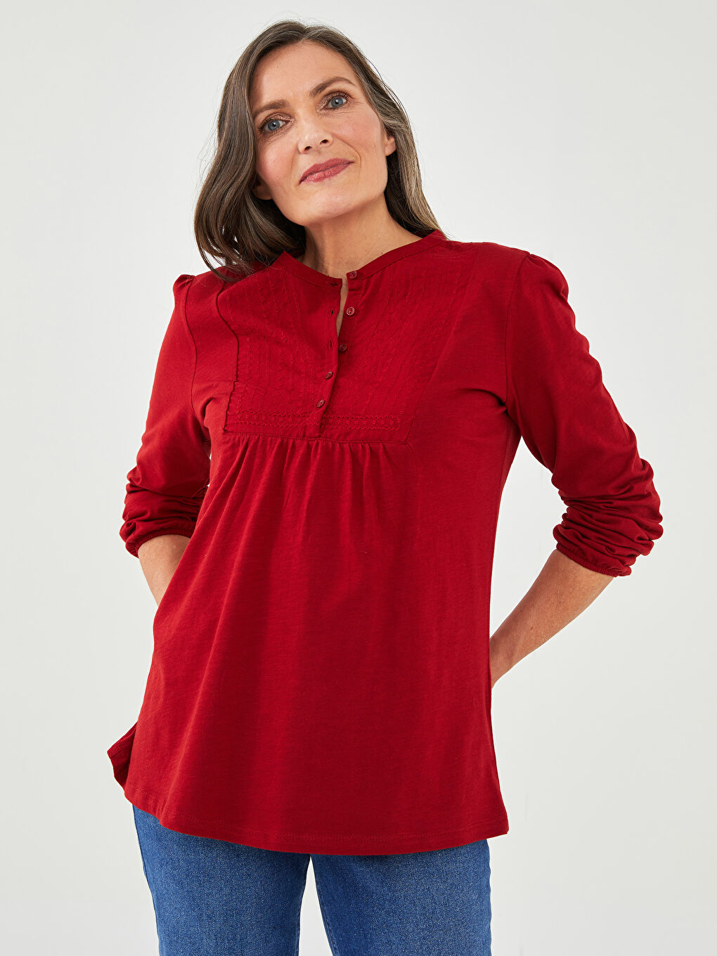 Kırmızı Bisiklet Yaka Nakışlı Uzun Kollu Pamuklu Kadın Bluz-2