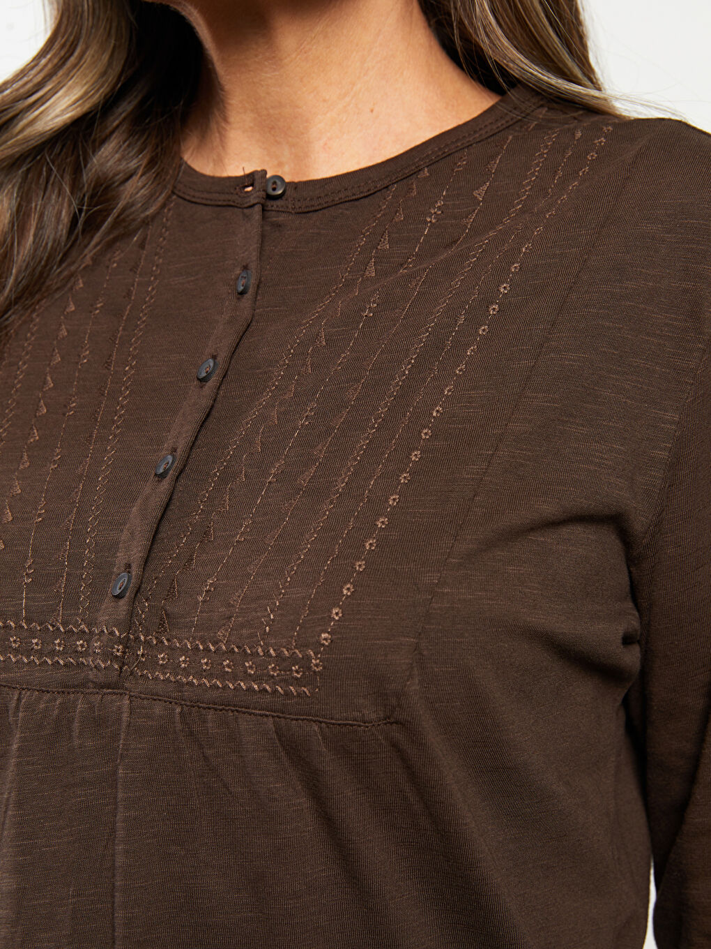 Kahverengi Bisiklet Yaka Nakışlı Uzun Kollu Pamuklu Kadın Bluz-2