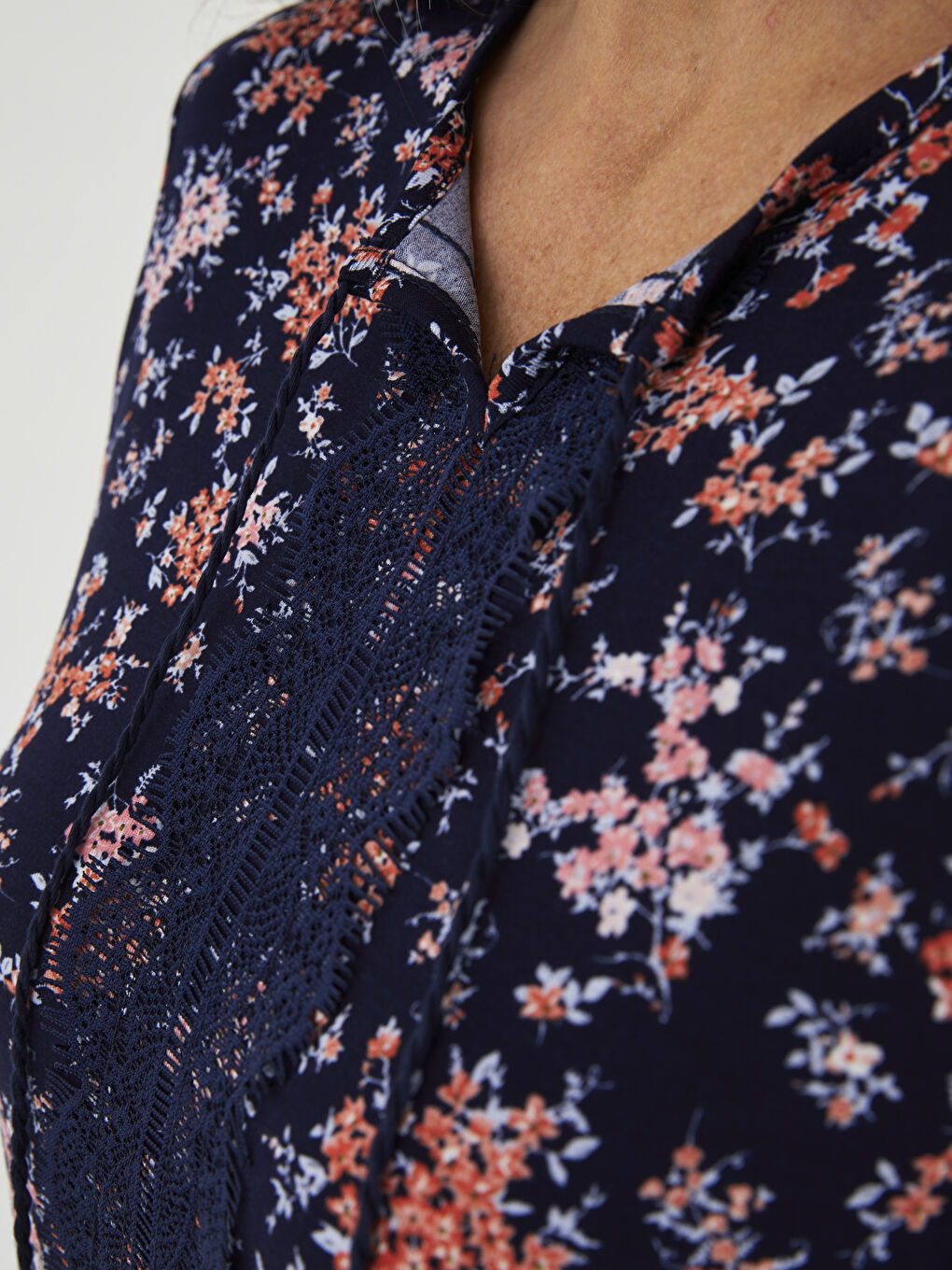 Tie Neck Floral Long Sleeve Women's Blouse-3