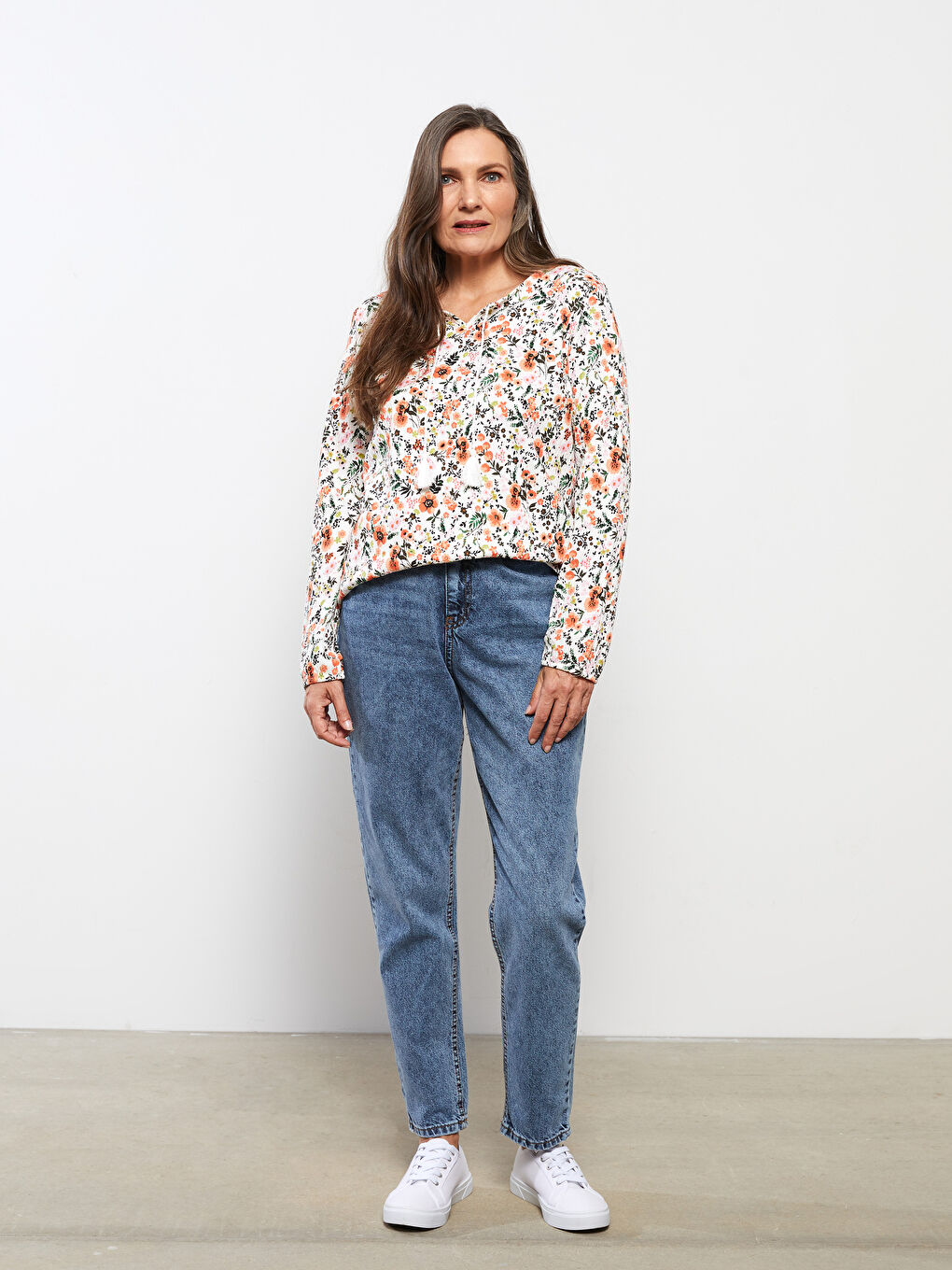 Turuncu Bağlamalı Yaka Çiçekli Uzun Kollu Kadın Bluz-2