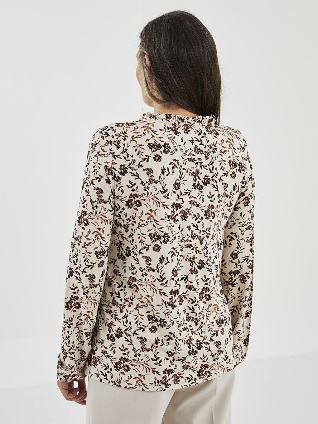 Frilly Tie Collar Floral Long Sleeve Women's Blouse-3