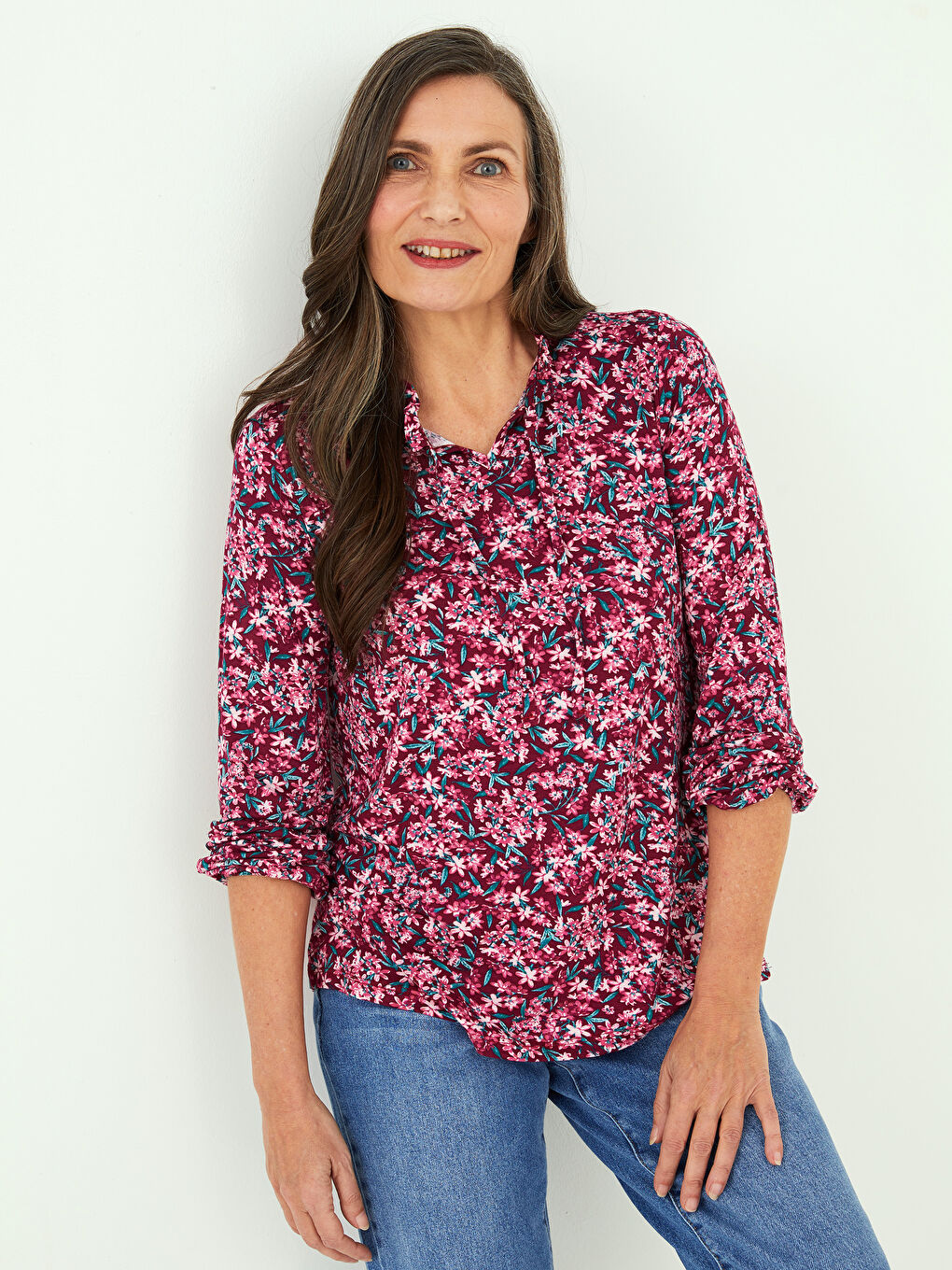 Mürdüm Fırfırlı Bağlamalı Yaka Çiçekli Uzun Kollu Kadın Bluz
