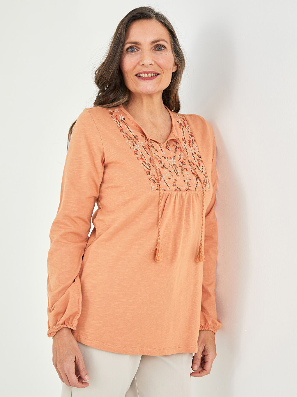 Turuncu Bağlamalı Yaka Desenli Uzun Kollu Pamuklu Kadın Bluz