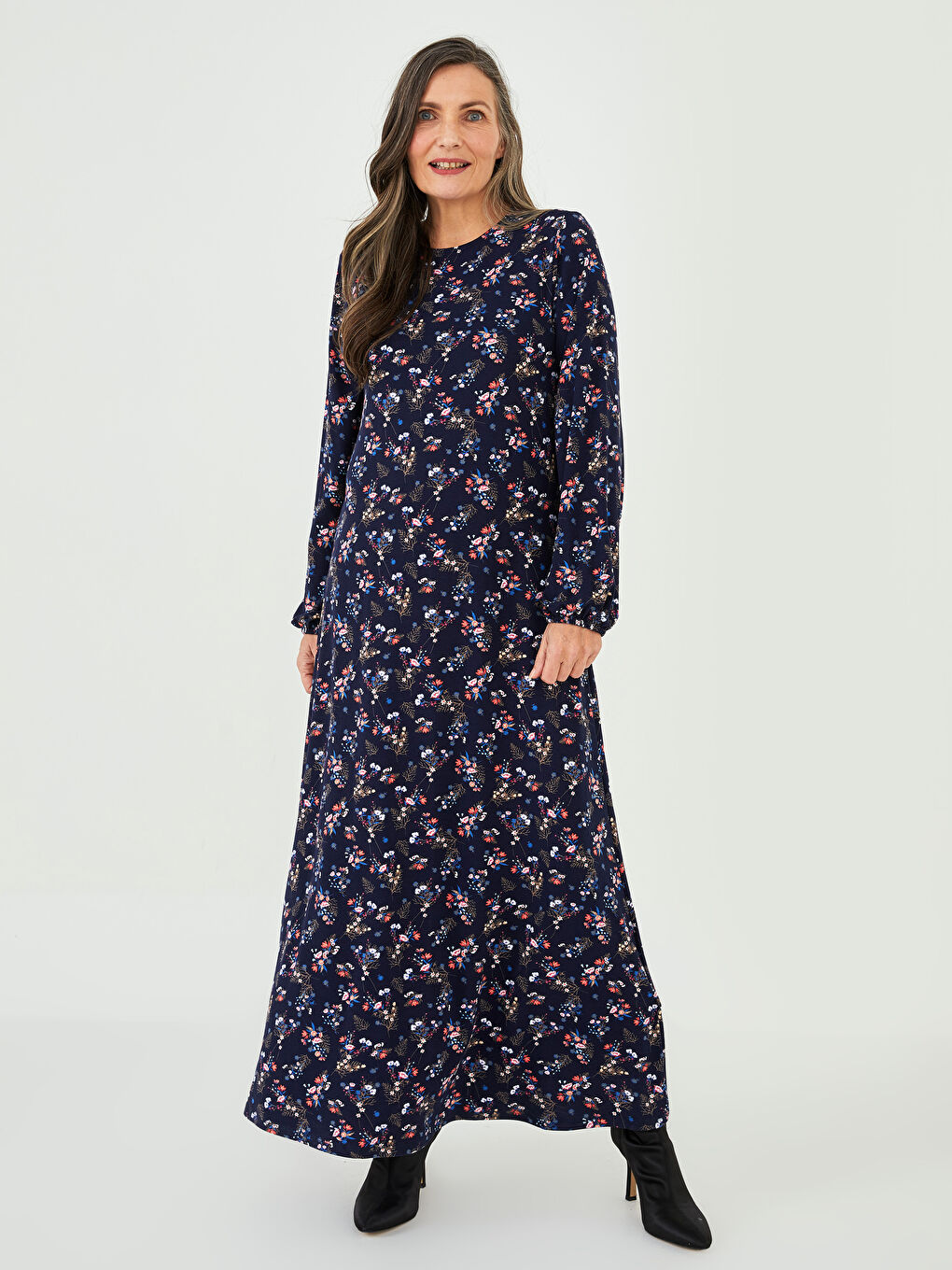 فستان بأكمام طويلة وياقة مستديرة -S25953Z8-LSJ