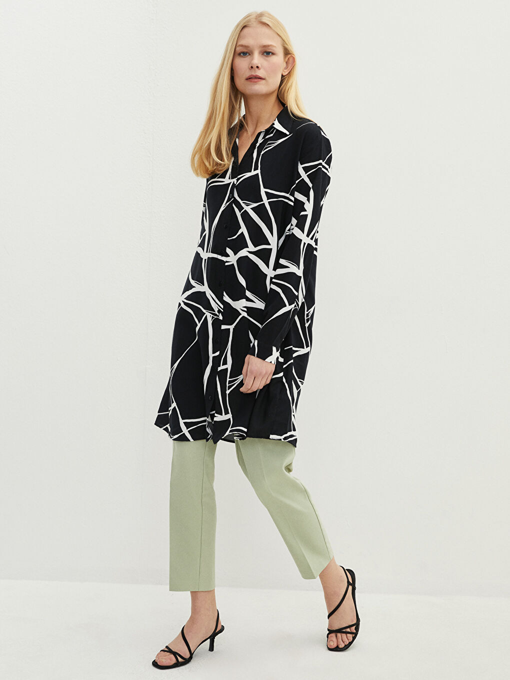 Шарена риза-туника с дълъг ръкав от вискоза за жени-3