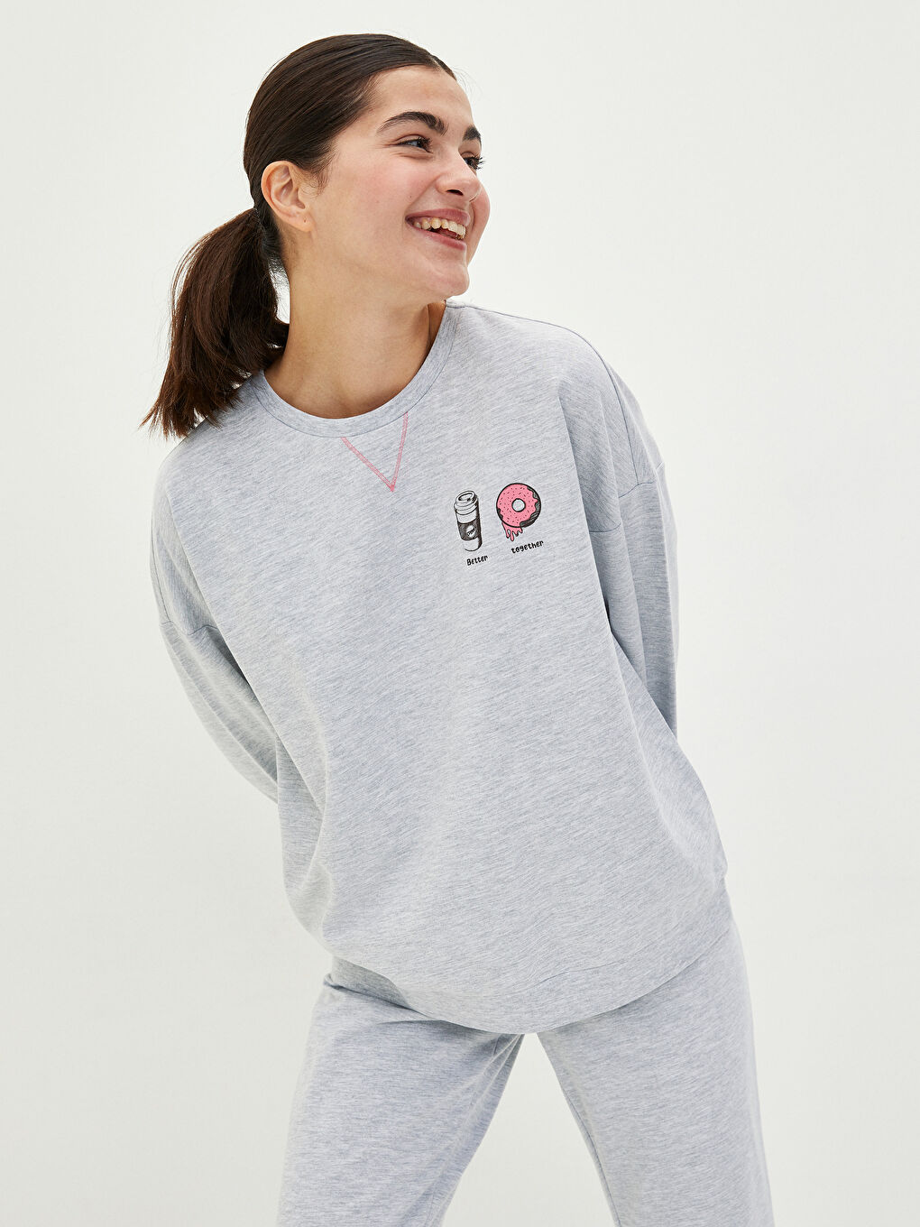 Crew Neck Printed Long Sleeve Women's Pyjama Set-1