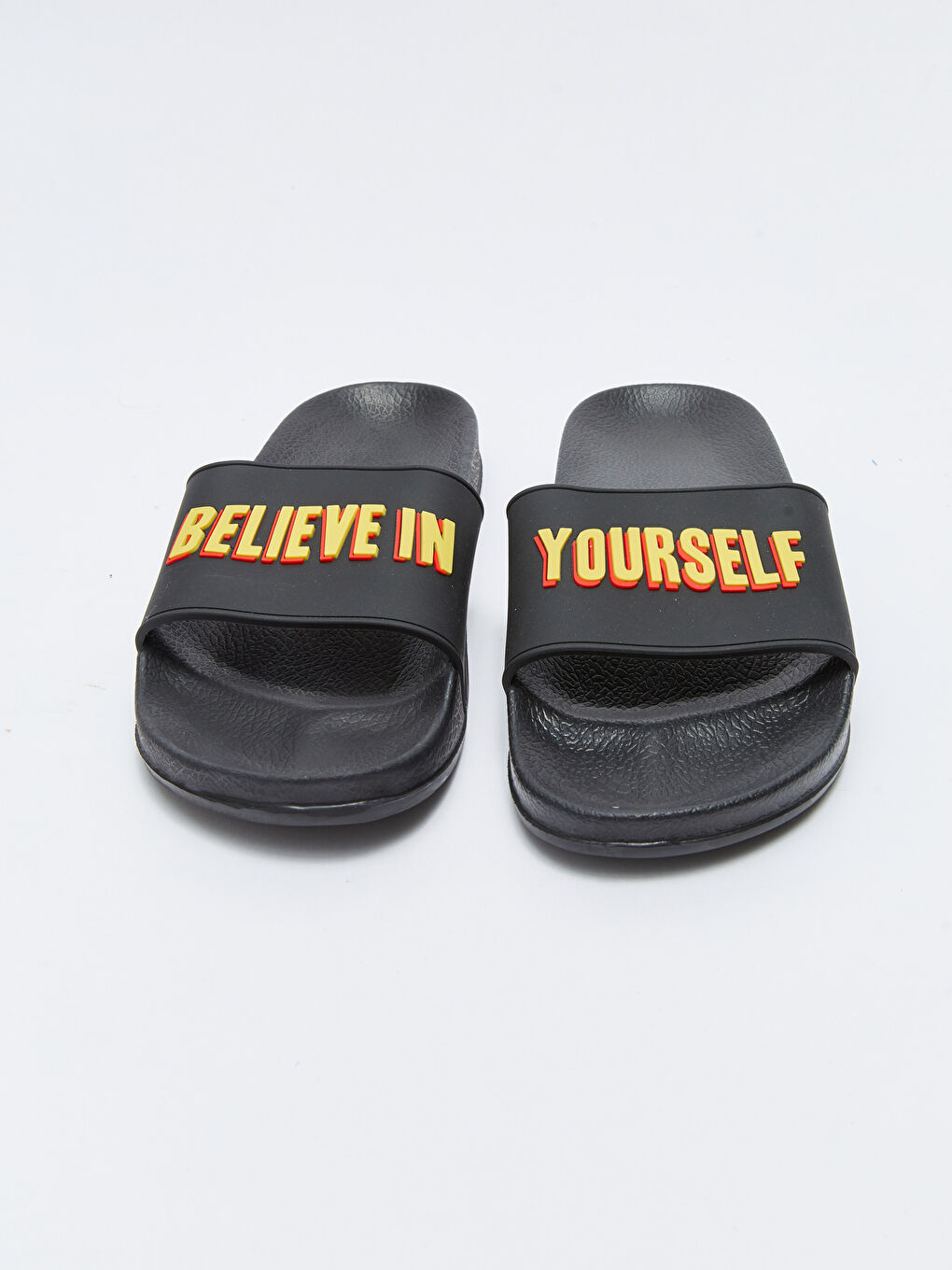 Тапочки мужские с текстовым принтом-4