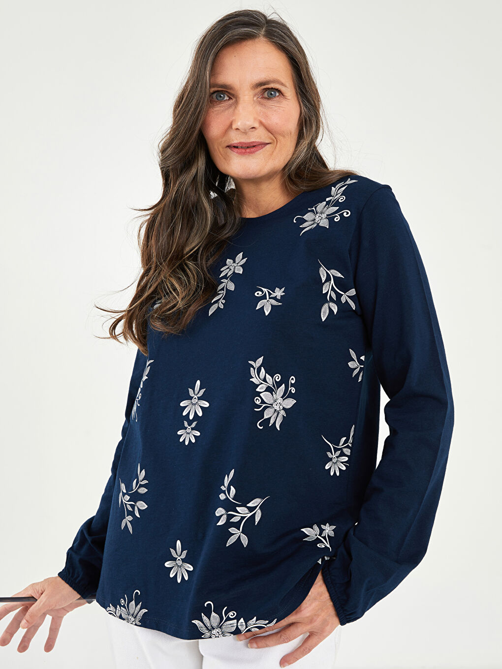 Crew Neck Printed Long Sleeve Cotton Women's T-shirt