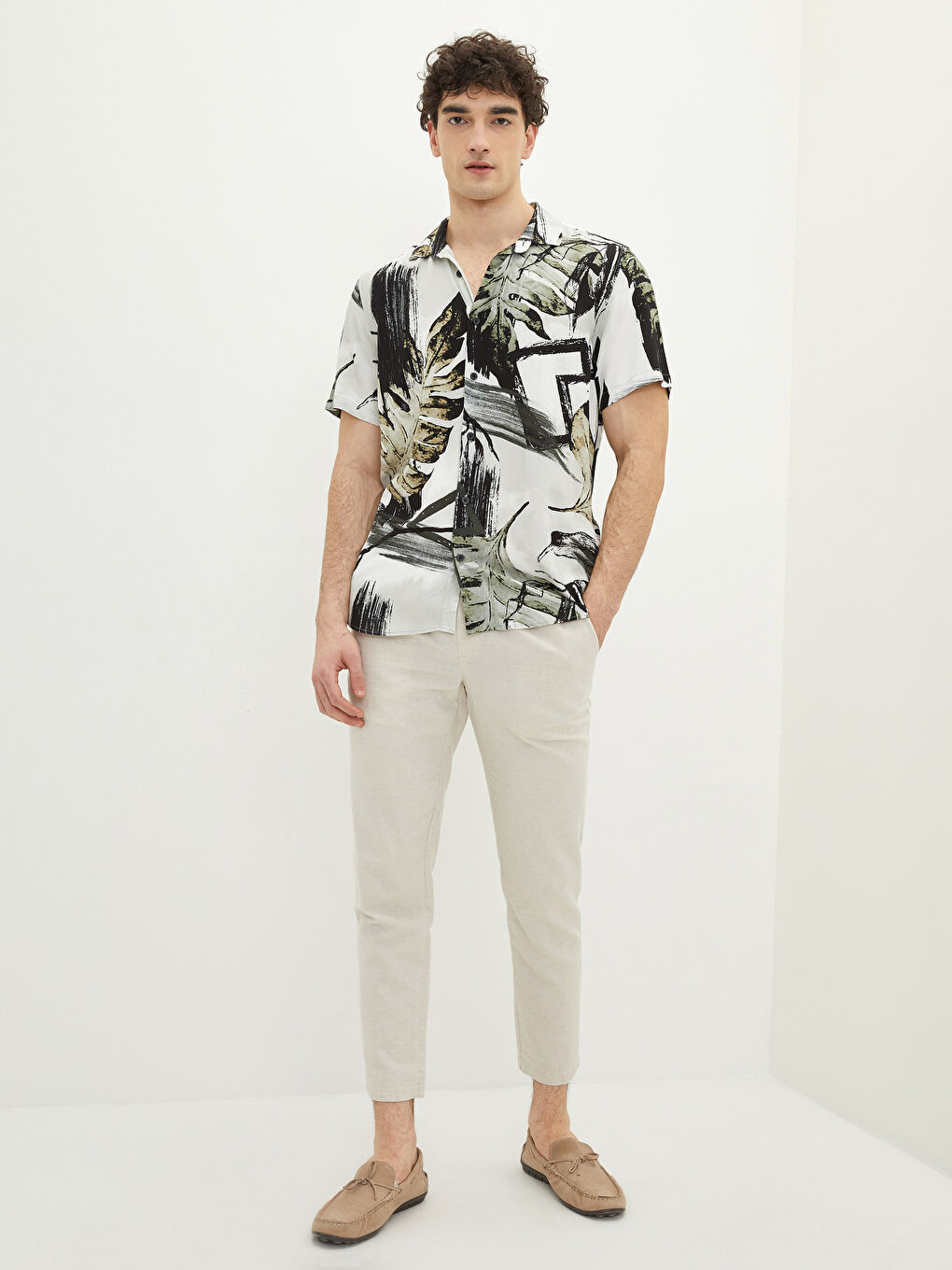 Haki Regular Fit Kısa Kollu Desenli Erkek Gömlek-2