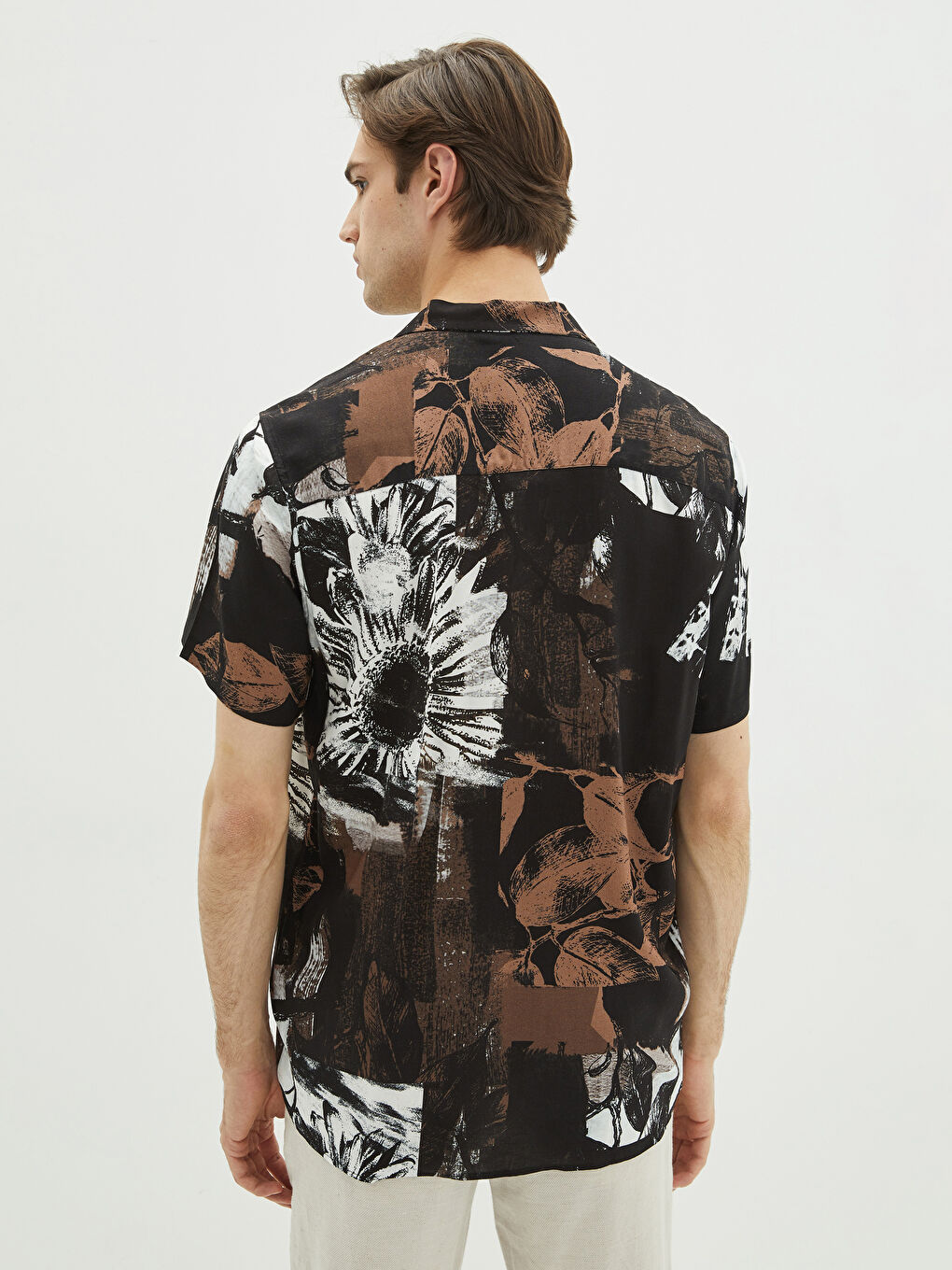 Kahverengi Regular Fit Kısa Kollu Desenli Poplin Erkek Gömlek-4