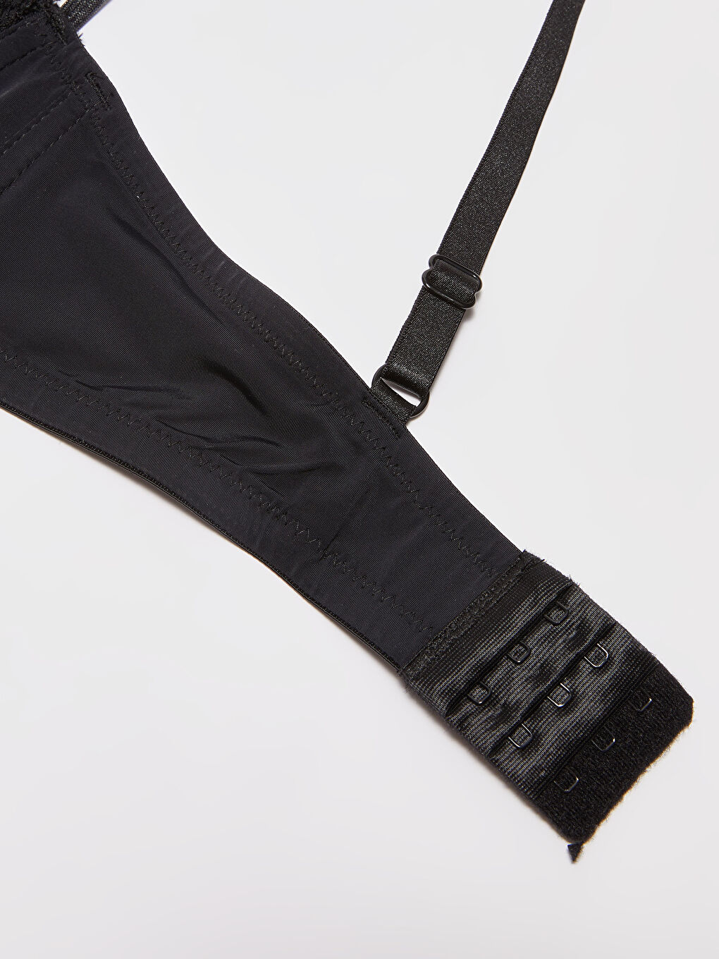 Siyah Balenli Dolgusuz Dantel Detaylı Fantezi Sütyen-1