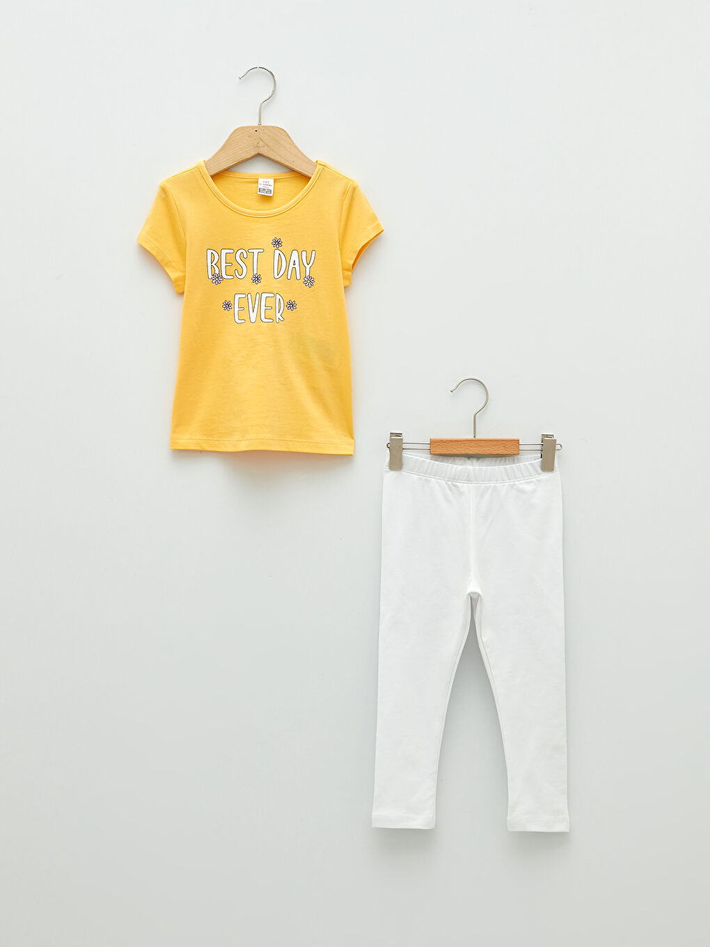 LCW baby Crew Neck Short Sleeve Printed Baby Girl T-Shirt and Tights Set of 2 -S26129Z1-FXD