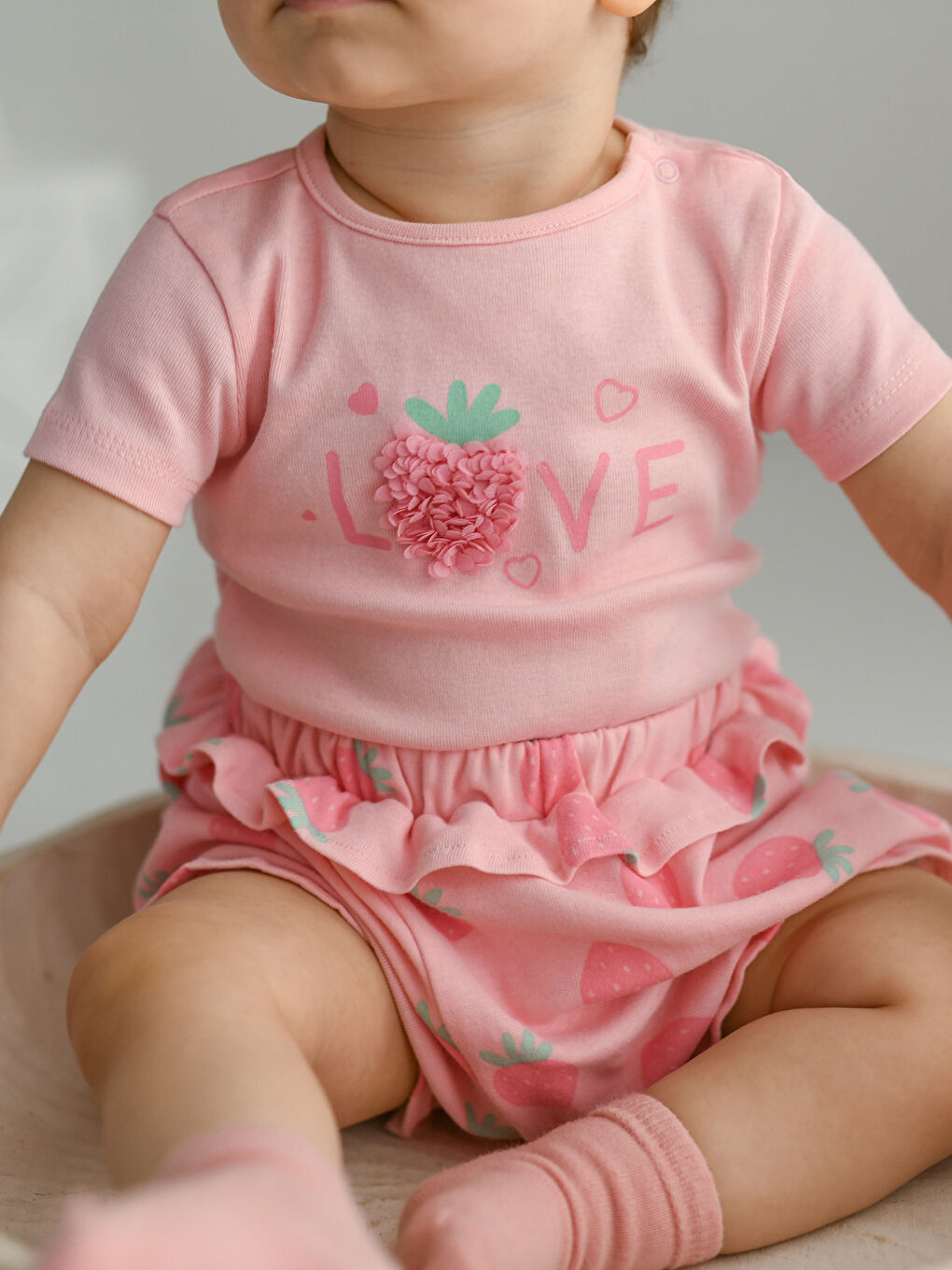 Pembe Bisiklet Yaka Kısa Kollu Baskılı Kız Bebek Çıtçıtlı Body ve Şort 2'li Takım-1