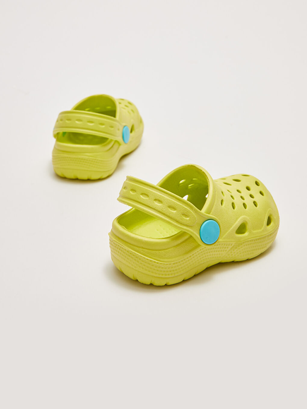 Перфорированные сандалии для мальчиков с застежкой-пряжкой для пляжа-4