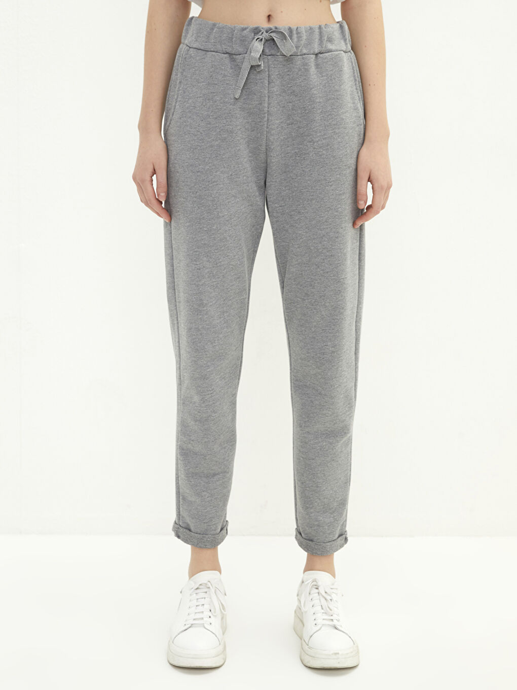 LCW Vision Elastic Waist Regular Pocket Detailed Women's Sweatpants -S26183Z8-EEZ