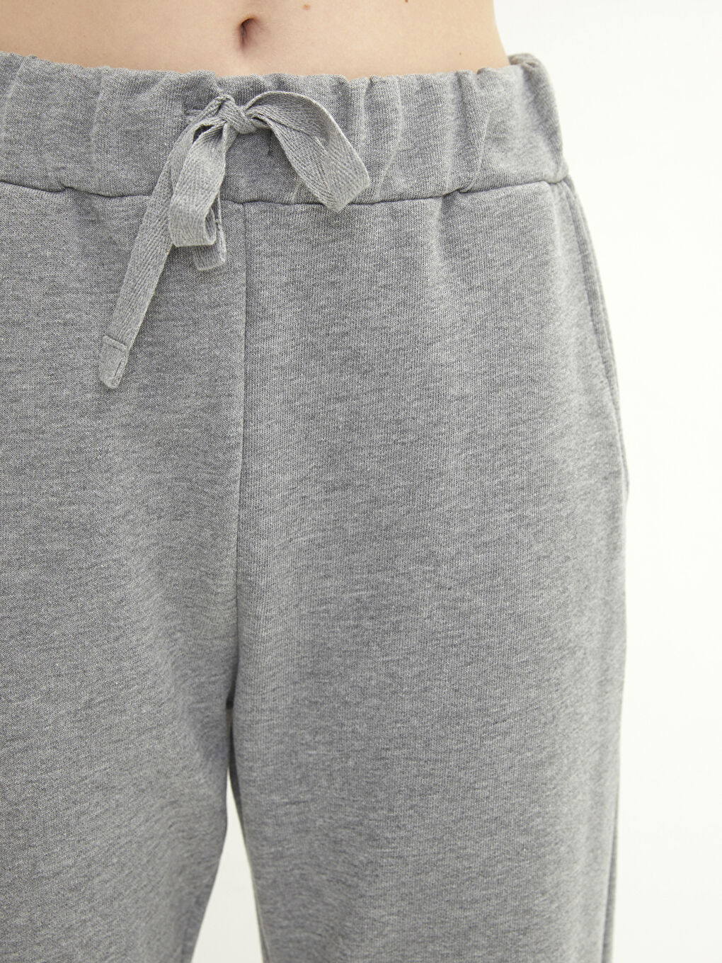 LCW Vision Elastic Waist Regular Pocket Detailed Women's Sweatpants -S26183Z8-EEZ