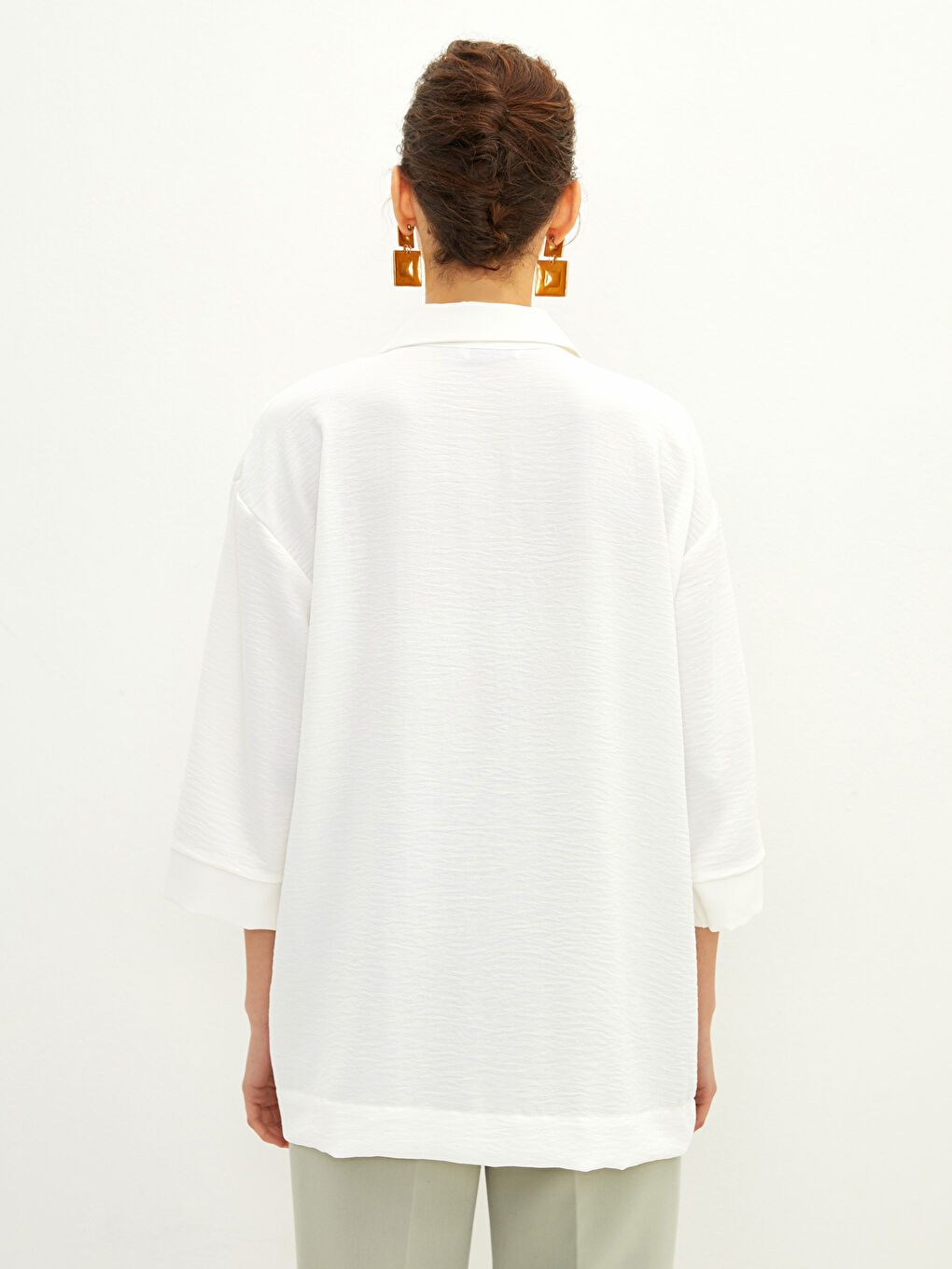 Ekru Önden Düğme Kapamalı Kadın Gömlek-4