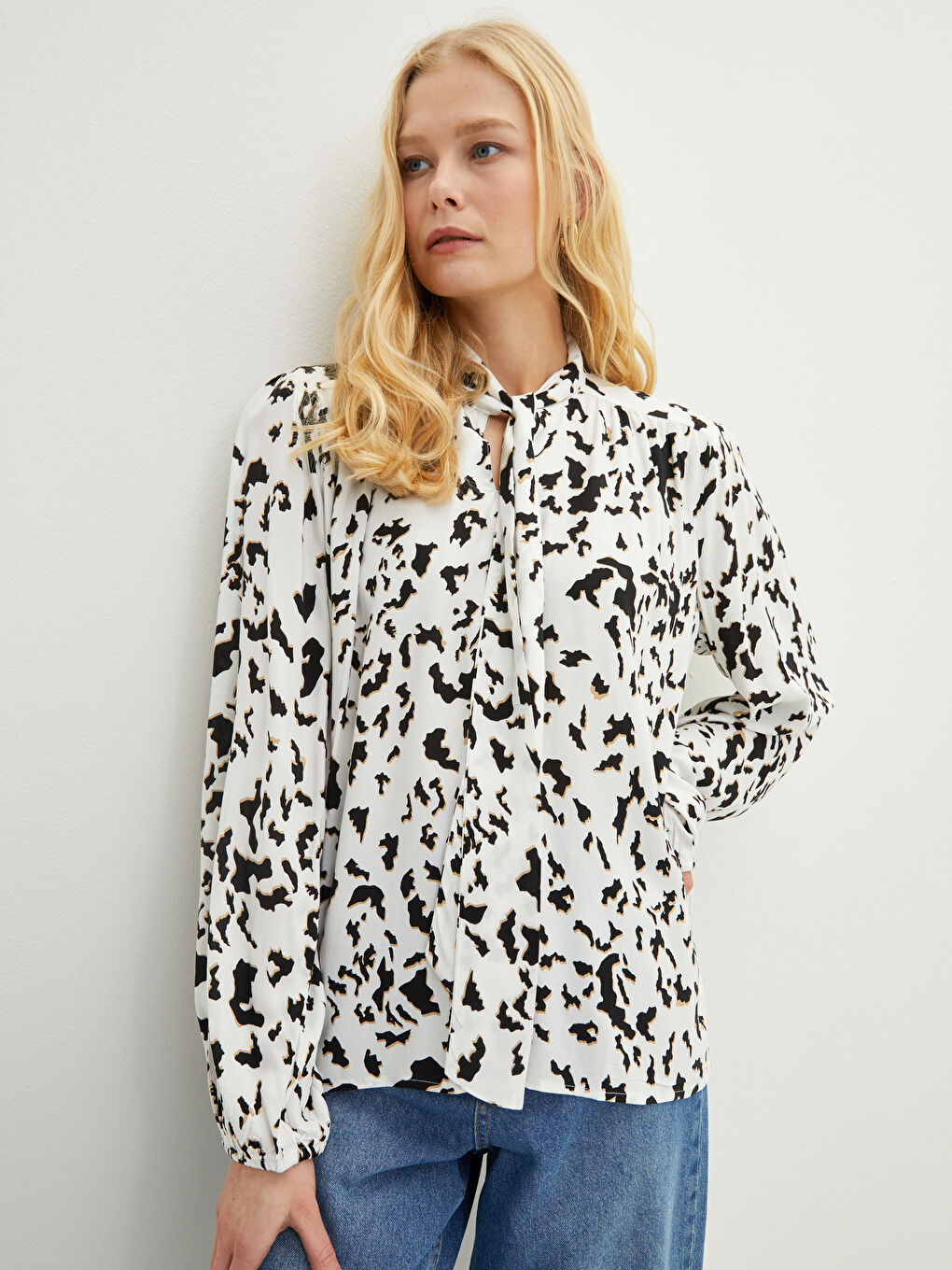 Bluza za Žene od Viskoze s Vezanjem oko Vrata, Uzorkovana, Dugi Rukav-2