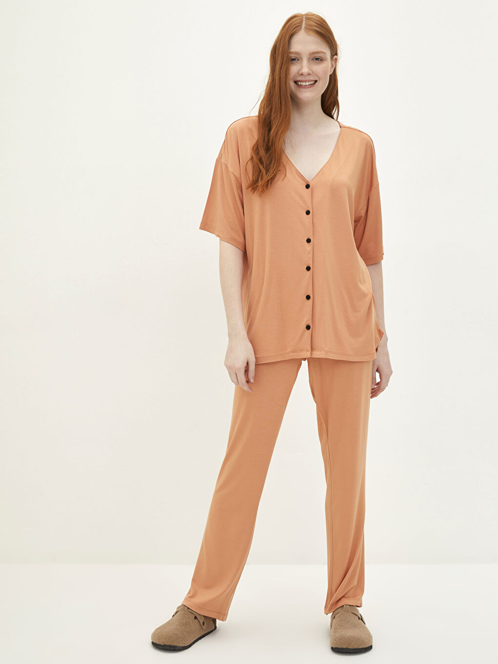 Turuncu V Yaka Kadın Pijama Takımı