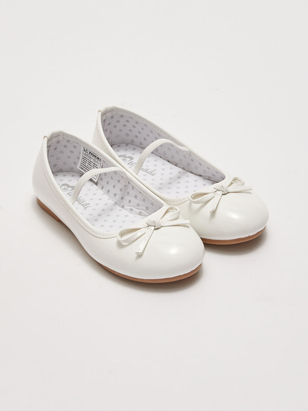 Beyaz Deri Görünümlü Fiyonk Detaylı Kız Çocuk Babet-1