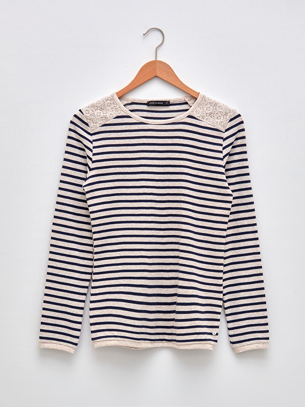 Полосатая женская футболка с круглым вырезом и длинными рукавами-4