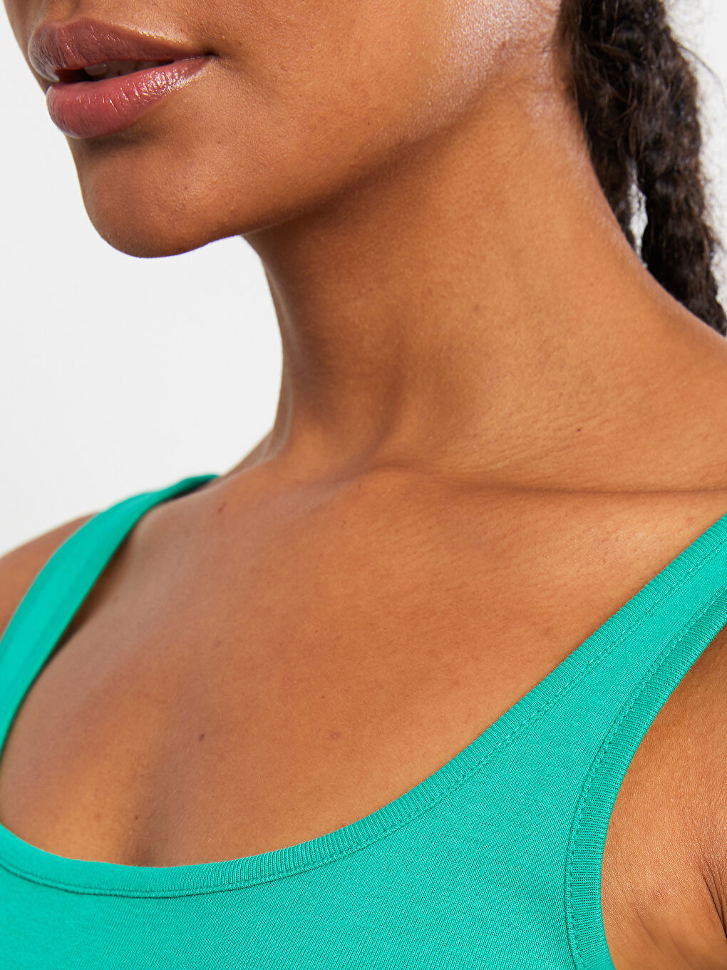 U Neck Plain Cotton Women's Singlet-3