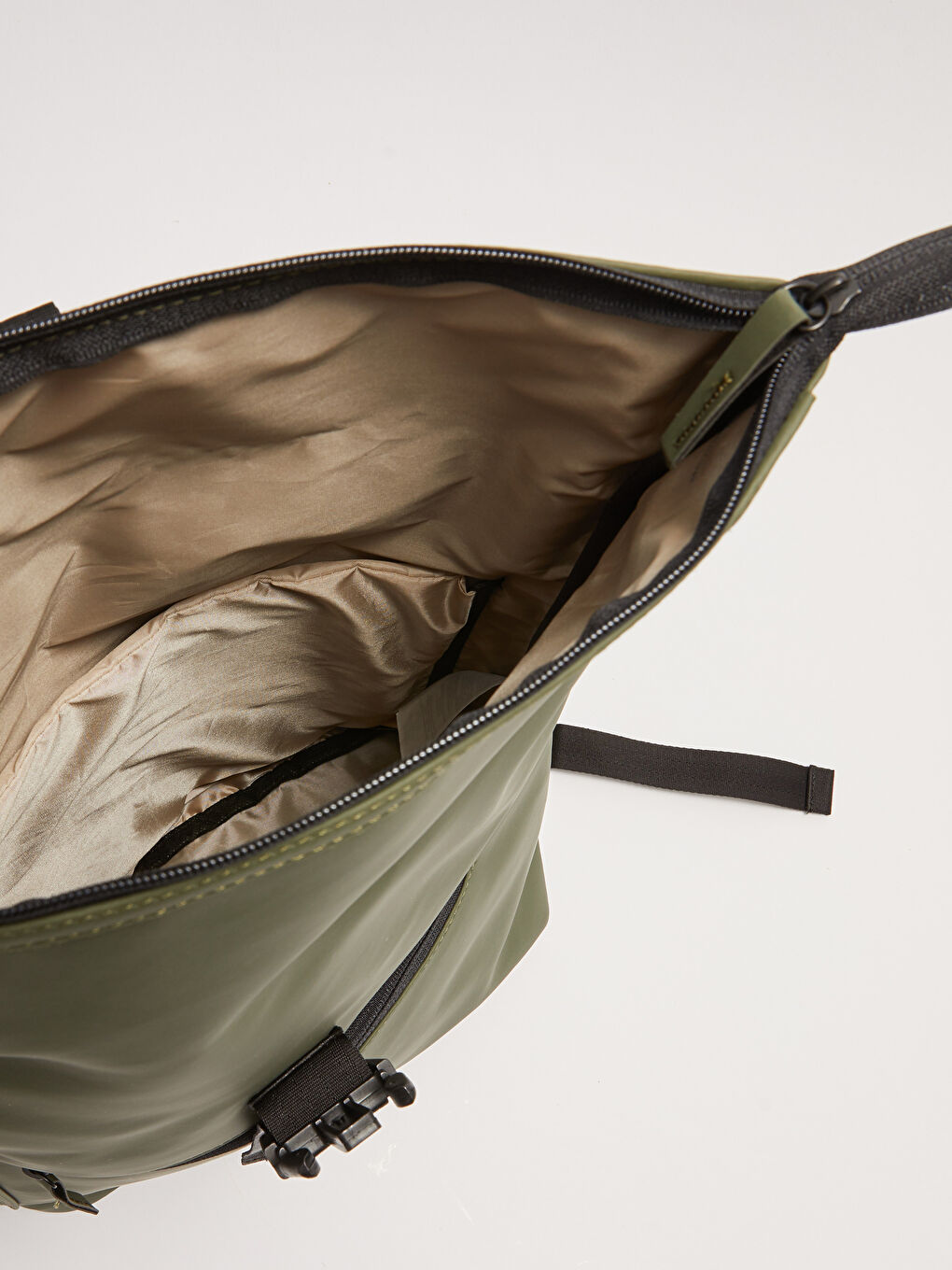 Haki Deri Görünümlü Erkek Sırt Çantası-4