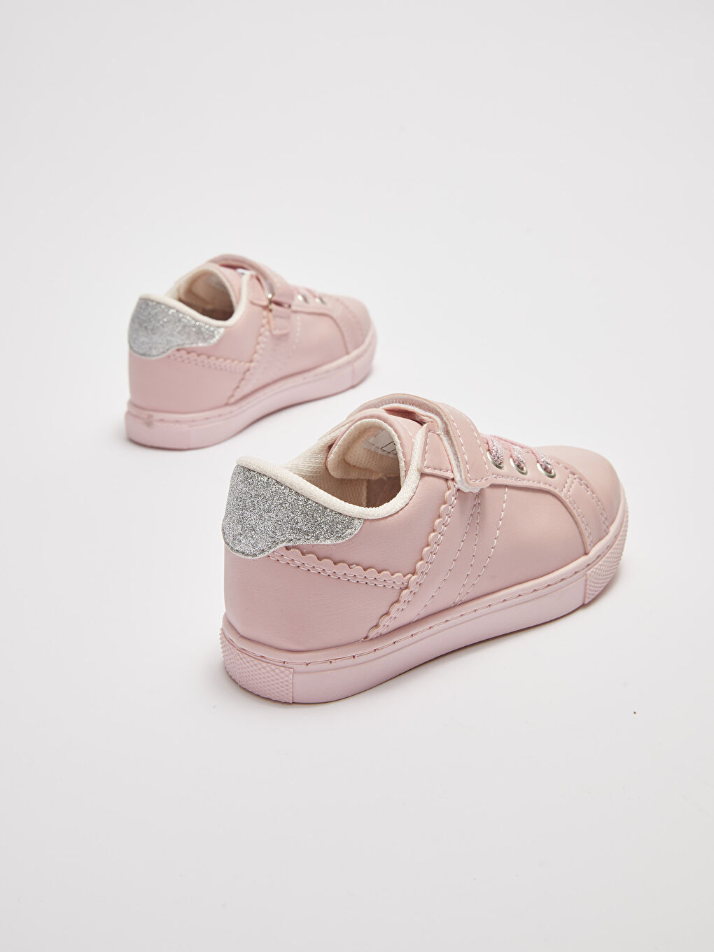 LCW STEPS Mädchen-Sneaker mit Lederoptik Schnürsenkel und Klettverschluss -S26368Z4-E6T