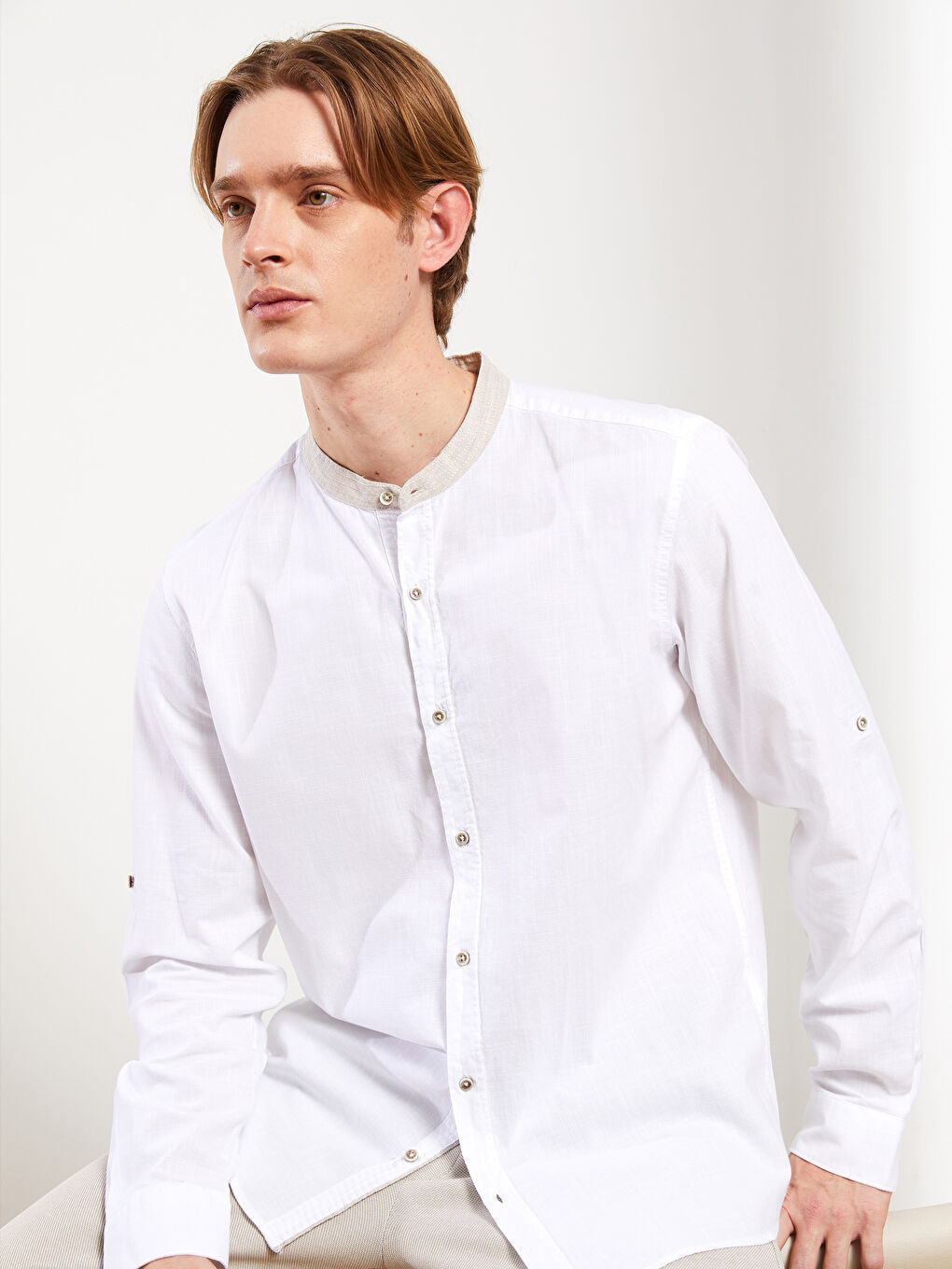 Beyaz Slim Fit Hakim Yaka Uzun Kollu Poplin Erkek Gömlek-1