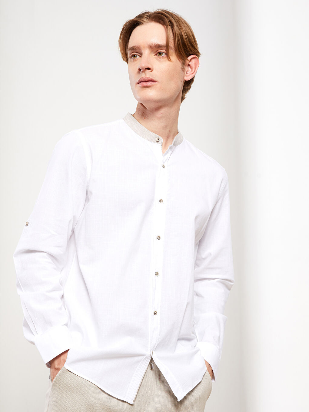 Beyaz Slim Fit Hakim Yaka Uzun Kollu Poplin Erkek Gömlek-2