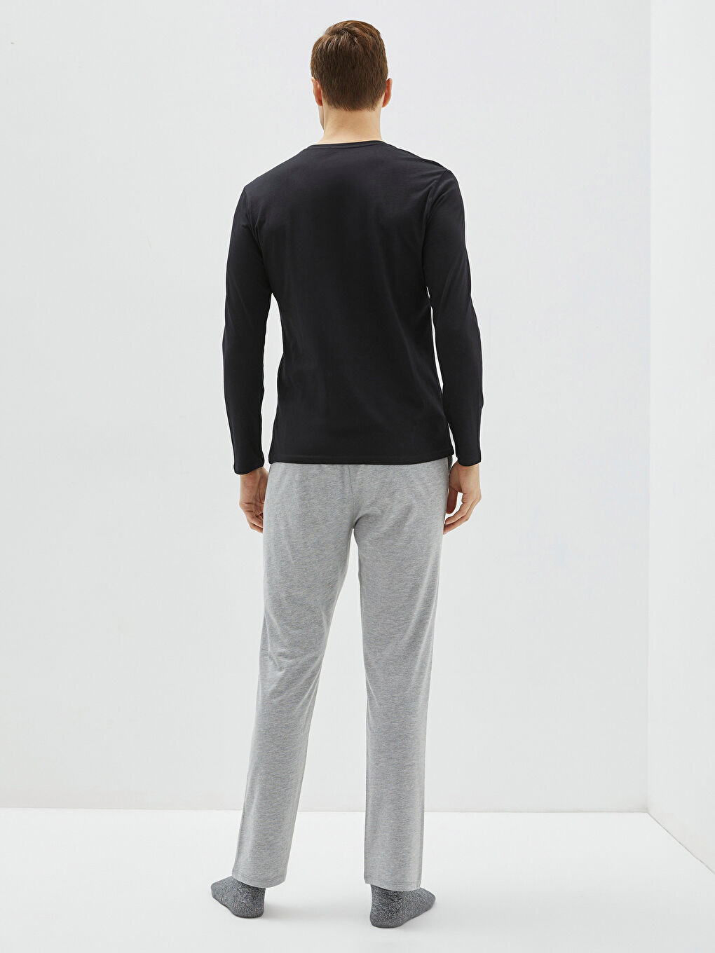 Gri Standart Kalıp Beşiktaş Baskılı Erkek Taraftar Pijama Takımı-4