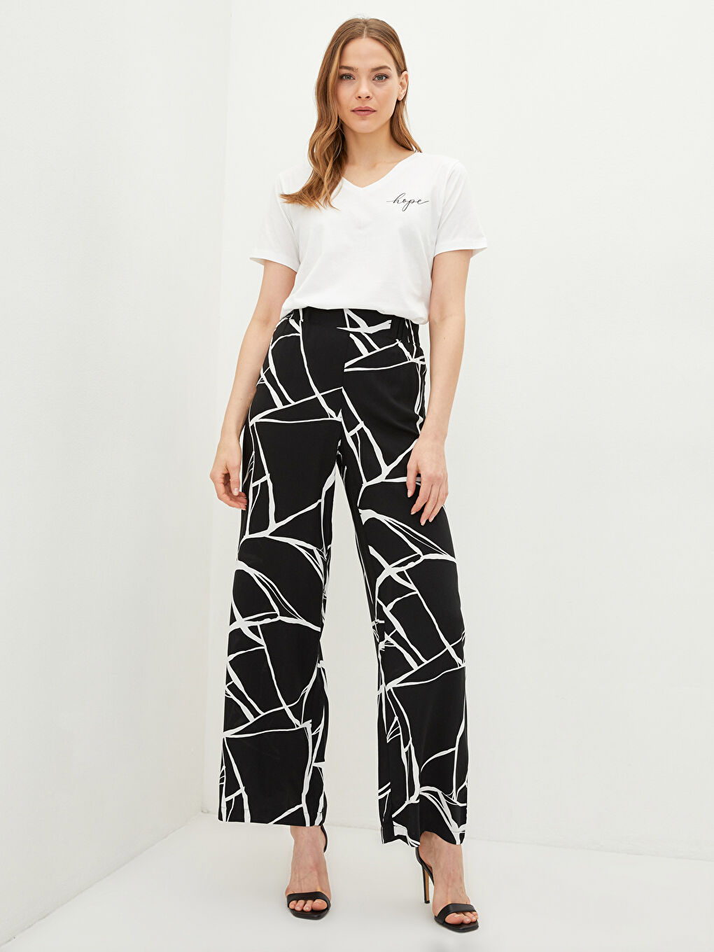 Брюки Женские Вискозные С Принтом На Резинке-2