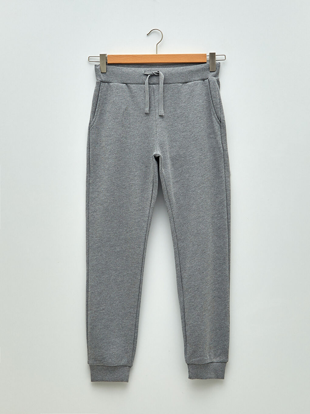 LCW Vision Jogginghose für Damen mit elastischem Bund, regulärer Passform und Taschen -S26522Z8-EEZ